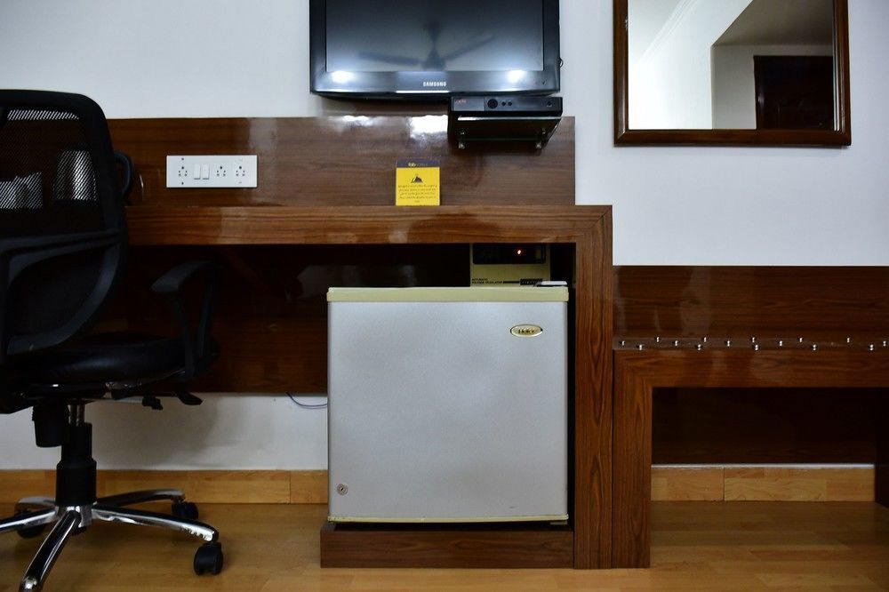 Hotel Windsor Castle Cyber City Gurgaon Exteriör bild